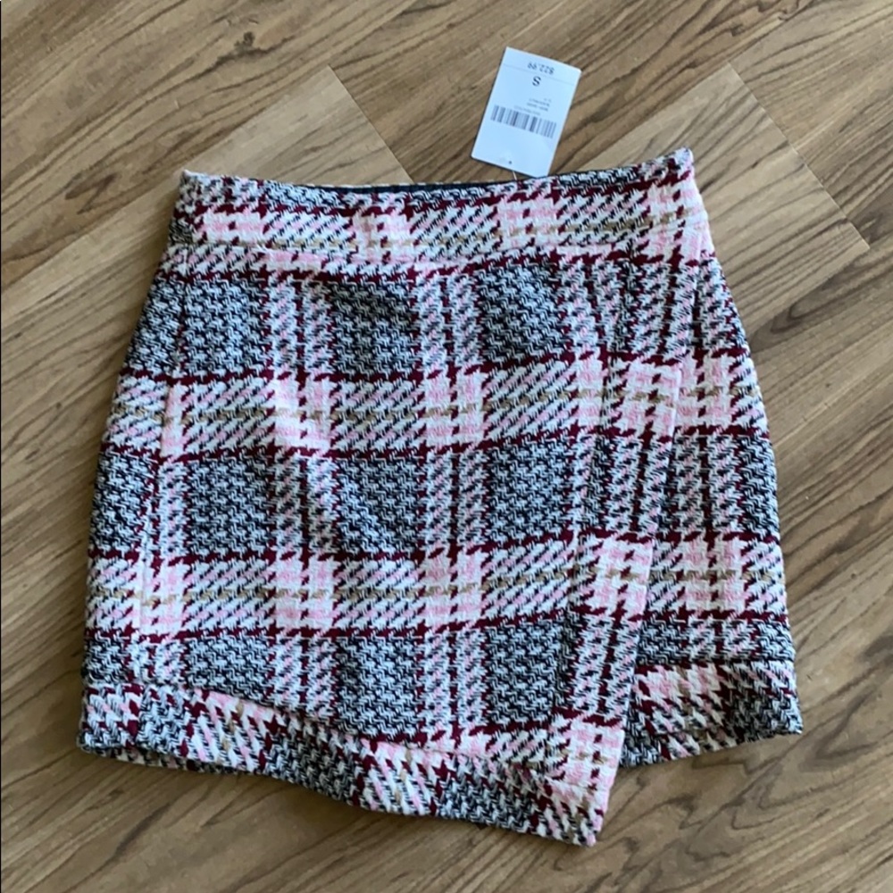 Plaid mini skirt